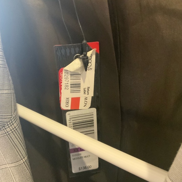 Brand new plaid blazer - Picture 2 of 3